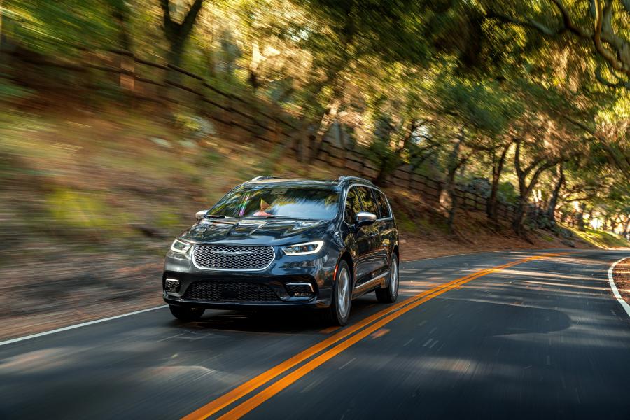  Chrysler Pacifica Pinnacle AWD (RU) 2020 года  (фото 21 из 82)